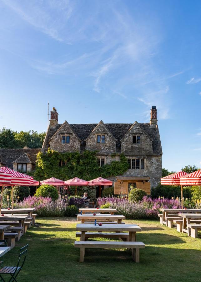 The Double Red Duke, Cotswolds Hotel Clanfield  Exterior photo